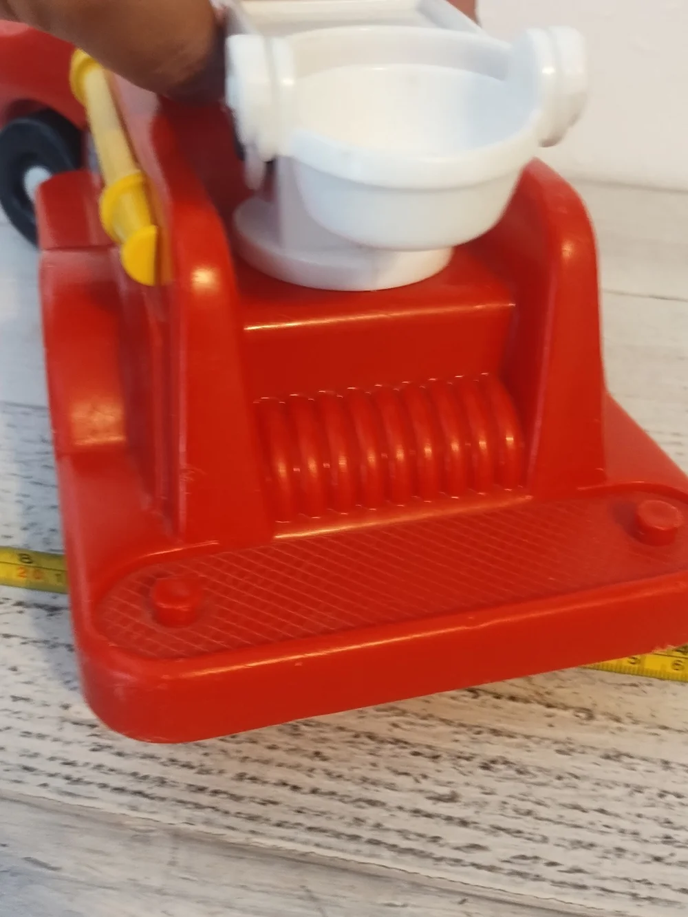 Vintage Little Tikes Toddle Tots Red Fire Truck open to offers